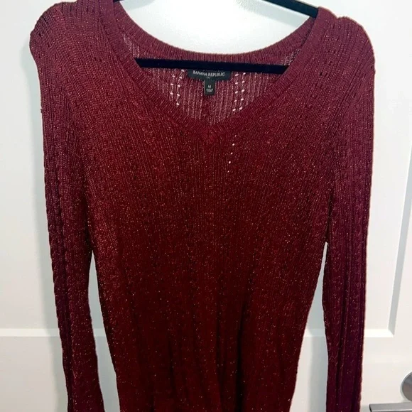 Banana republic sweater - size medium- maroon - Picture 2 of 8
